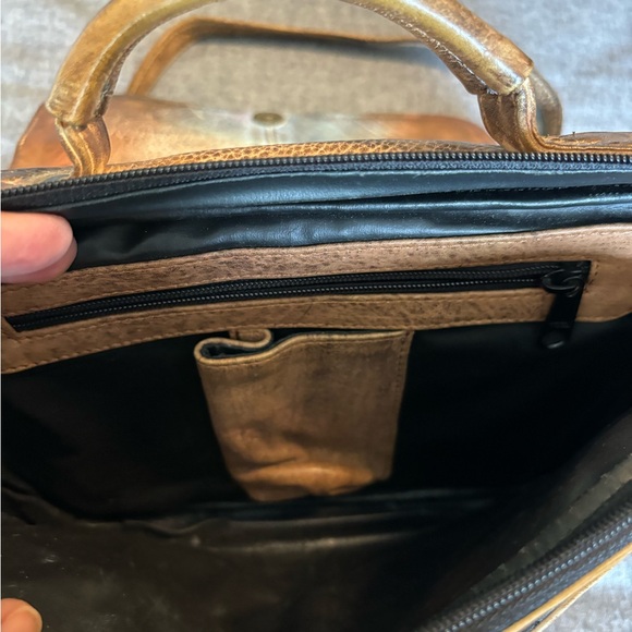 SOVA‎ Hand-painted Leather Crossbody Purse Abstract - Picture 8 of 10